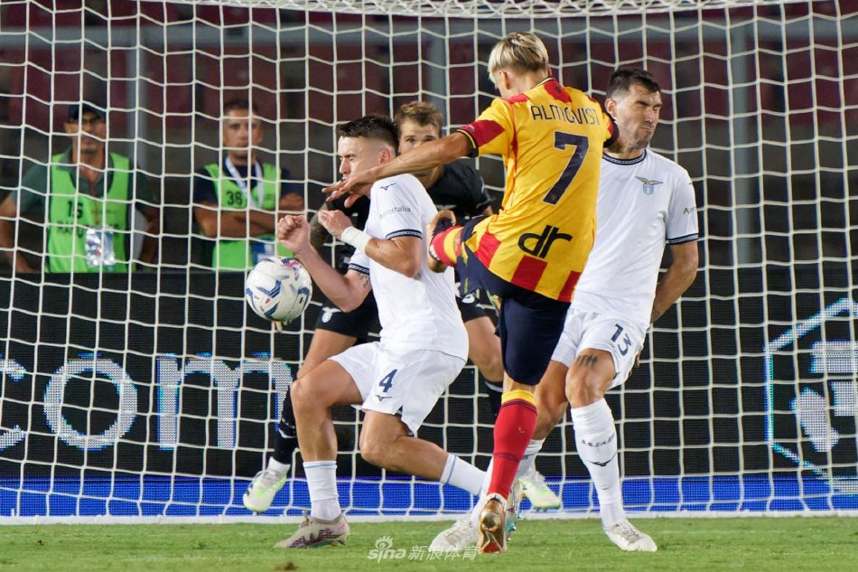 VAR
